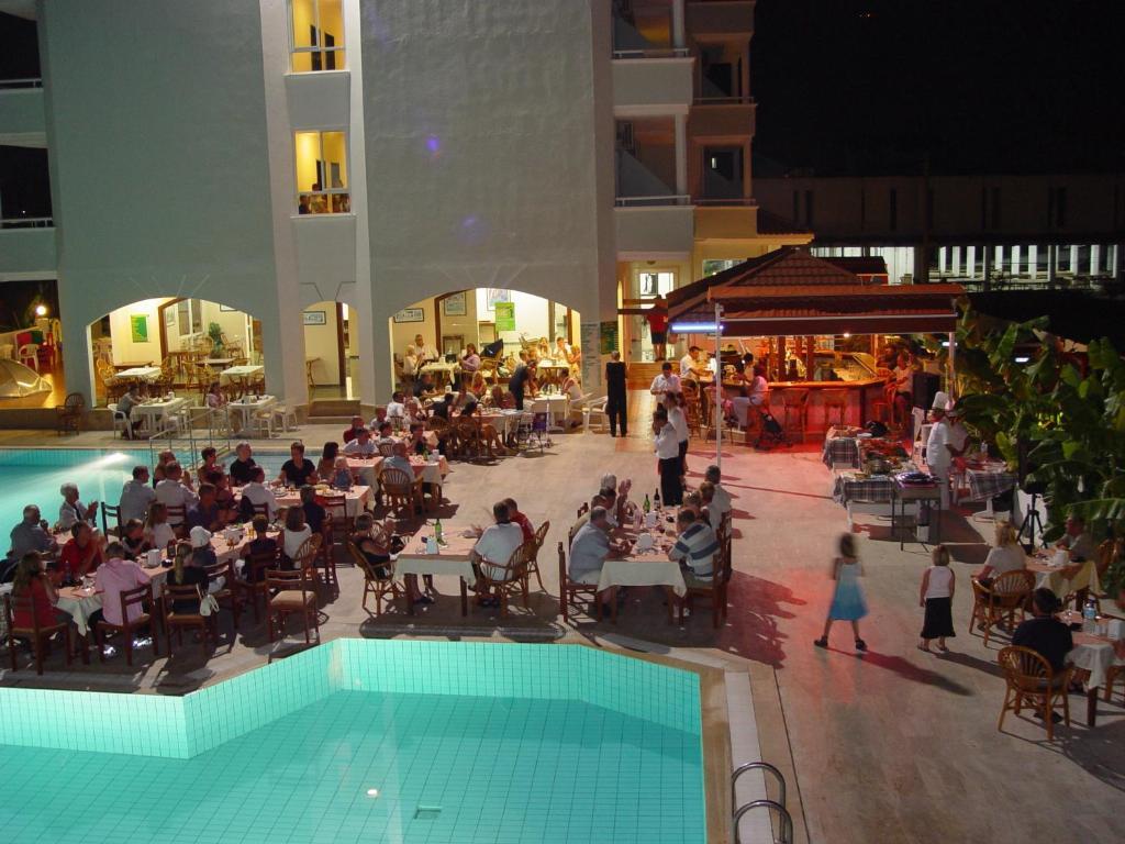 Candan Apart Marmaris Eksteriør billede